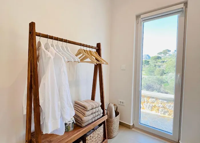 Villa Haroupia Hillside *