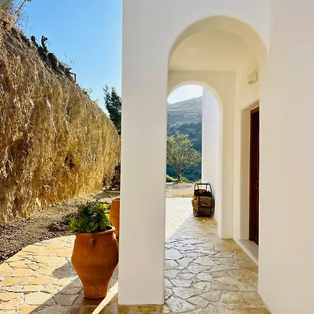 Haroupia Hillside Villa *