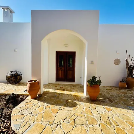 Haroupia Hillside Panormos (Kalymnos)