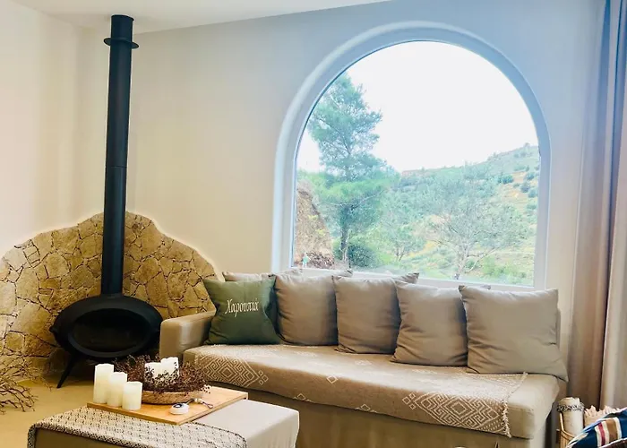 别墅 Haroupia Hillside *